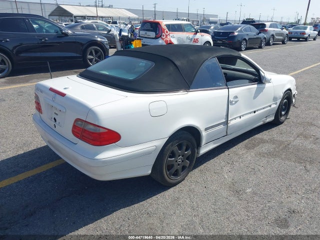 44719640 :رقم المزاد ، WDBLK65G92T124798 vin ، 2002 Mercedes-benz Clk 320 مزاد بيع