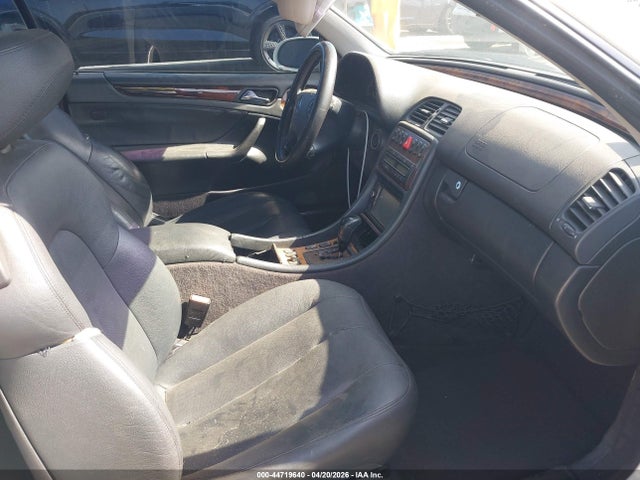 44719640 :رقم المزاد ، WDBLK65G92T124798 vin ، 2002 Mercedes-benz Clk 320 مزاد بيع