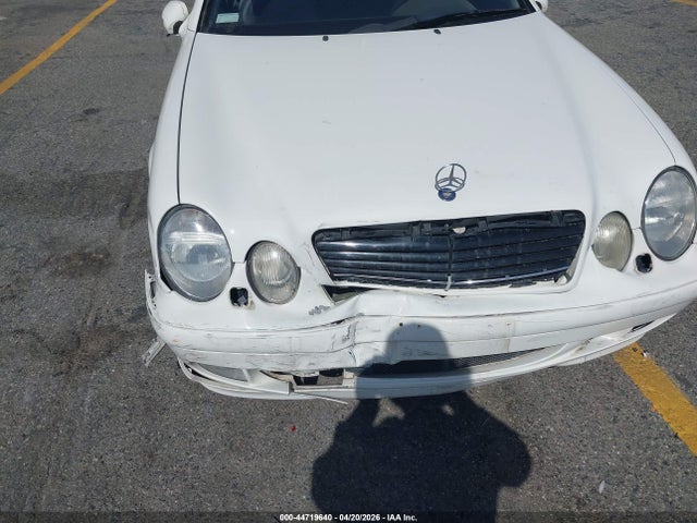 44719640 :رقم المزاد ، WDBLK65G92T124798 vin ، 2002 Mercedes-benz Clk 320 مزاد بيع