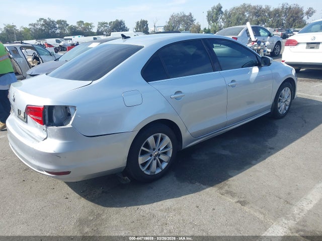 3VWD17AJ4FM401956 Volkswagen Jetta 1.8t Se