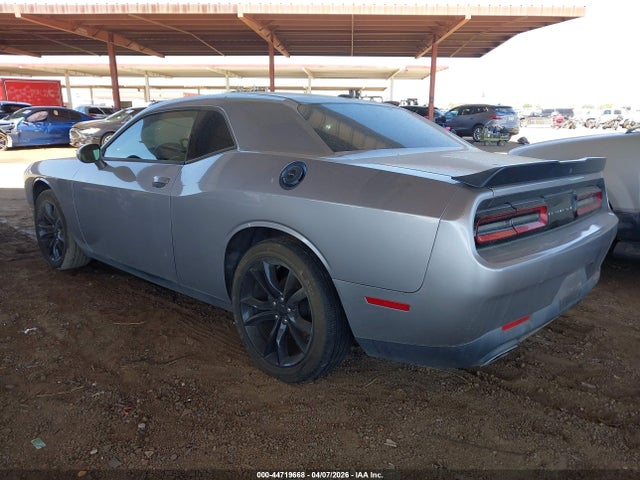 44719668 :رقم المزاد ، 2C3CDZAG0GH280062 vin ، 2016 Dodge Challenger Sxt مزاد بيع