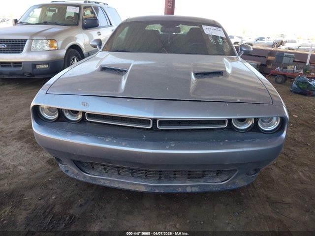 44719668 :رقم المزاد ، 2C3CDZAG0GH280062 vin ، 2016 Dodge Challenger Sxt مزاد بيع