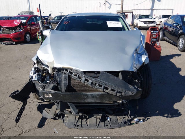 Продажа на аукционе авто 2017 Hyundai Elantra Se, vin: 5NPD74LF8HH203351, номер лота: 44719692