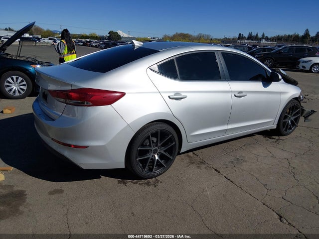 Продажа на аукционе авто 2017 Hyundai Elantra Se, vin: 5NPD74LF8HH203351, номер лота: 44719692
