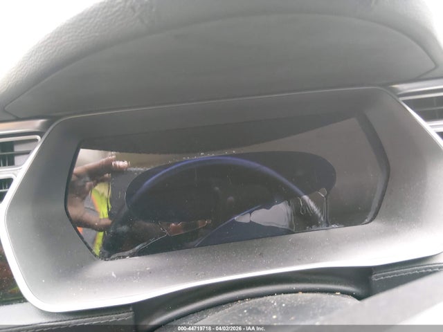 2014 TESLA MODEL S 5YJSA1S19EFP52841 Photo 6