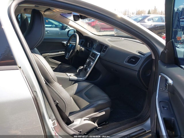 YV140MTL3H2428055 Volvo S60 T5 Dynamic