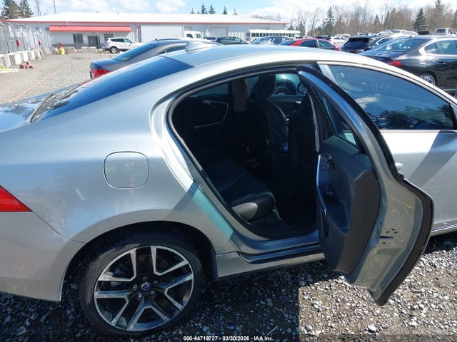 YV140MTL3H2428055 Volvo S60 T5 Dynamic