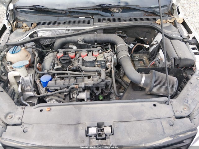 44719745 :رقم المزاد ، 3VW4A7AJ6CM023988 vin ، 2012 Volkswagen Jetta Gli مزاد بيع