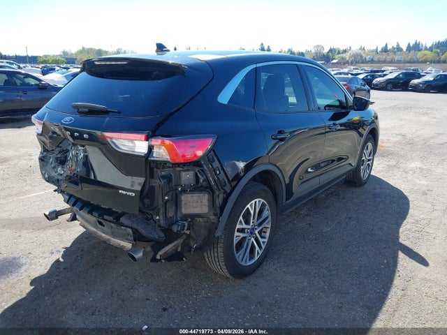 1FMCU9H96NUA45190 Ford ESCAPE SEL