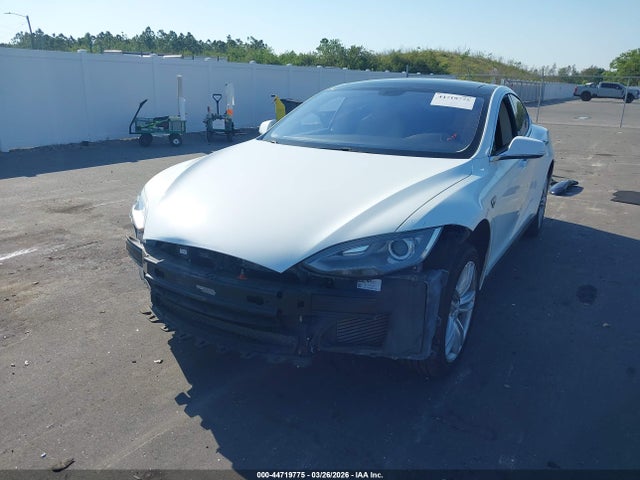 2014 TESLA MODEL S 5YJSA1H11EFP40593 Photo 1