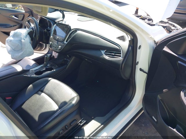 2017 CHEVROLET MALIBU 1G1ZE5ST8HF173439 Photo 4