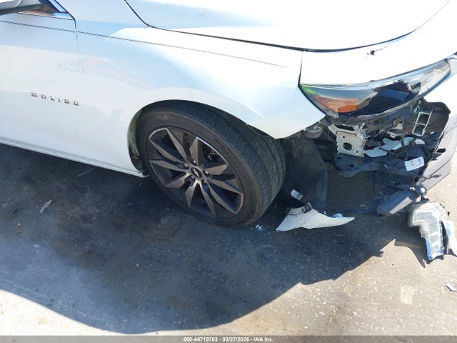 2017 CHEVROLET MALIBU 1G1ZE5ST8HF173439 Photo 5