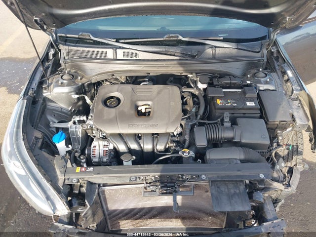 3KPF24ADXME315317 KIA Forte Lxs