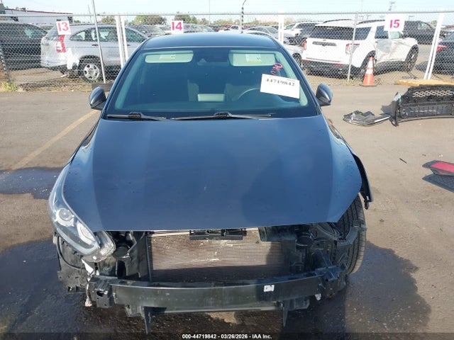 3KPF24ADXME315317 KIA Forte Lxs