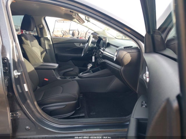 3KPF24ADXME315317 KIA Forte Lxs