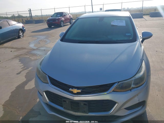 1G1BC5SM0J7218647 Chevrolet Cruze Ls Auto