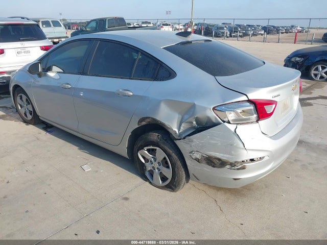 1G1BC5SM0J7218647 Chevrolet Cruze Ls Auto