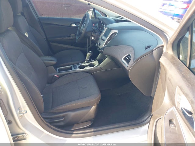 1G1BC5SM0J7218647 Chevrolet Cruze Ls Auto