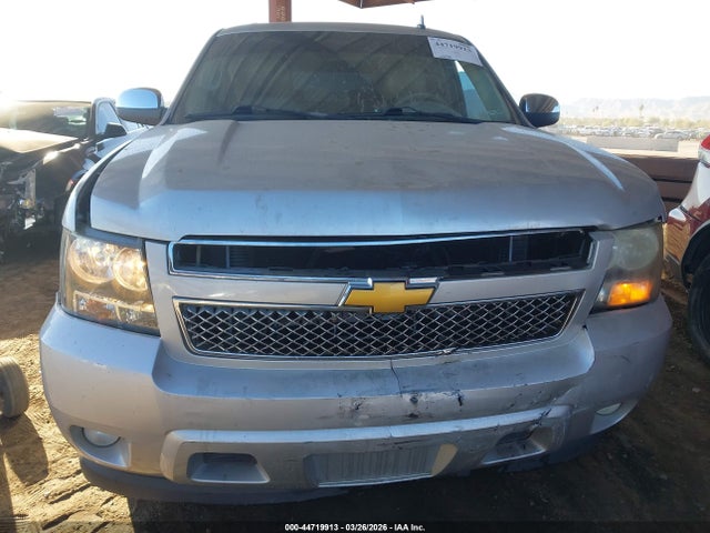 Продаж на аукціоні авто 2010 Chevrolet Tahoe Ltz, vin: 1GNUCCE04AR223276, номер лоту: 44719913