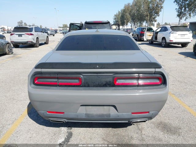 Продажа на аукционе авто 2017 Dodge Challenger Sxt Plus, vin: 2C3CDZAGXHH648989, номер лота: 44719935