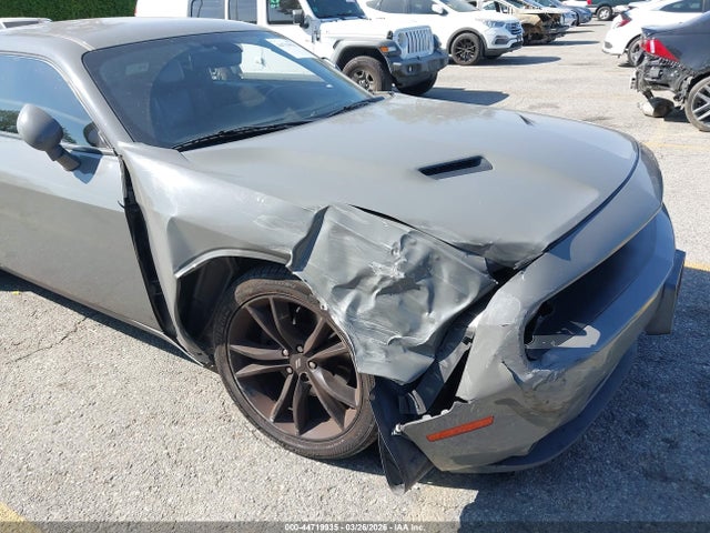 Продажа на аукционе авто 2017 Dodge Challenger Sxt Plus, vin: 2C3CDZAGXHH648989, номер лота: 44719935