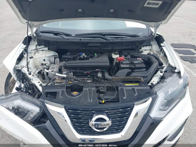 2017 Nissan Rogue S მანქანა იყიდება აუქციონზე, vin: 5N1AT2MVXHC812909, აუქციონის ნომერი: 44719953