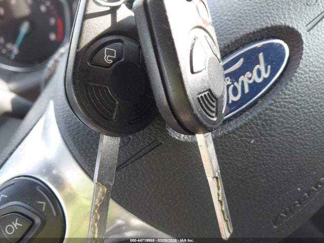 1FMCU9GX7GUB67544 Ford ESCAPE SE