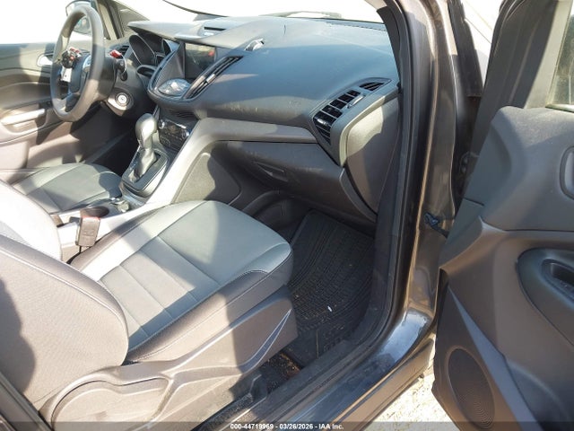 1FMCU9GX7GUB67544 Ford ESCAPE SE