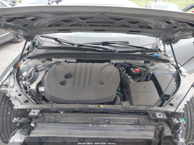 44719978 :رقم المزاد ، 7JRL12FK1RG322134 vin ، 2024 Volvo S60 B5 Core Dark Theme مزاد بيع