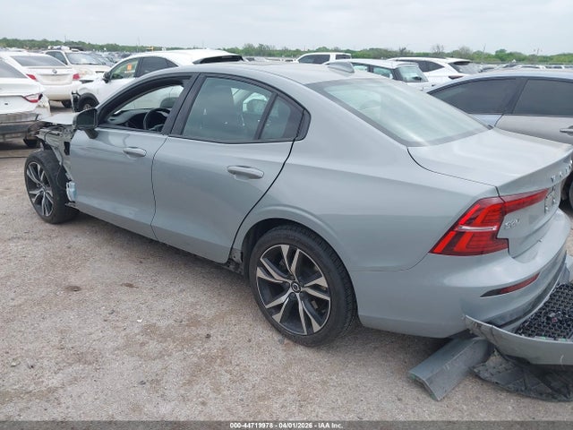 44719978 :رقم المزاد ، 7JRL12FK1RG322134 vin ، 2024 Volvo S60 B5 Core Dark Theme مزاد بيع