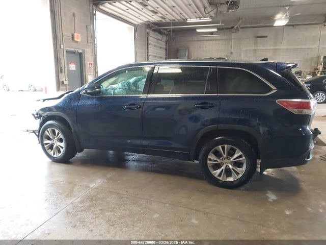 44720000 :رقم المزاد ، 5TDJKRFH6FS186925 vin ، 2015 Toyota Highlander Xle V6 مزاد بيع