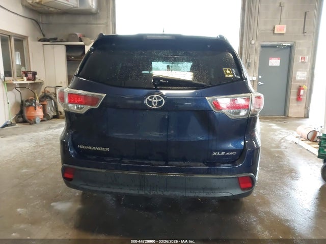 44720000 :رقم المزاد ، 5TDJKRFH6FS186925 vin ، 2015 Toyota Highlander Xle V6 مزاد بيع