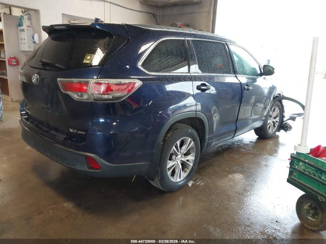 44720000 :رقم المزاد ، 5TDJKRFH6FS186925 vin ، 2015 Toyota Highlander Xle V6 مزاد بيع