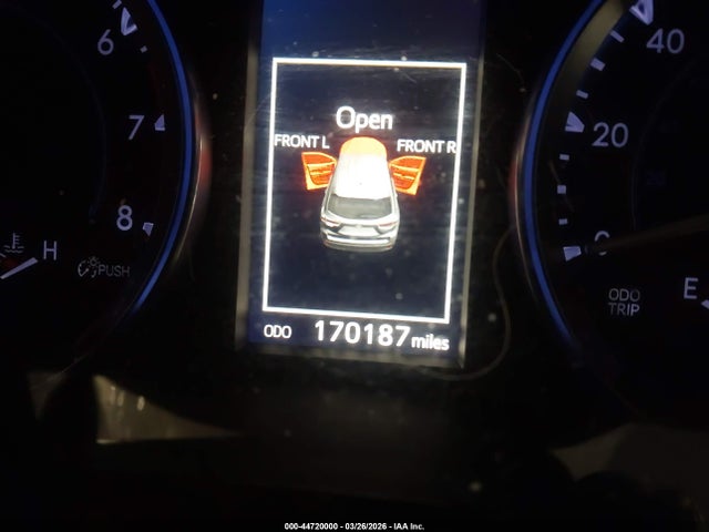 44720000 :رقم المزاد ، 5TDJKRFH6FS186925 vin ، 2015 Toyota Highlander Xle V6 مزاد بيع