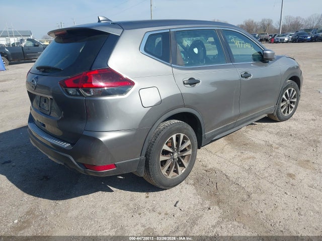 44720013 :رقم المزاد ، KNMAT2MT3JP576749 vin ، 2018 Nissan Rogue S مزاد بيع