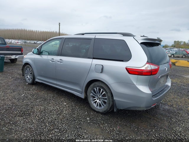 Продажа на аукционе авто 2018 Toyota Sienna Xle Premium 8 Passenger, vin: 5TDYZ3DCXJS935684, номер лота: 44720015