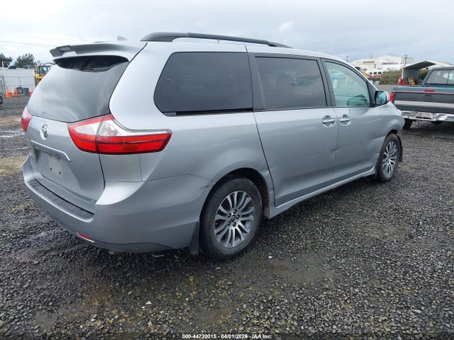 Продажа на аукционе авто 2018 Toyota Sienna Xle Premium 8 Passenger, vin: 5TDYZ3DCXJS935684, номер лота: 44720015