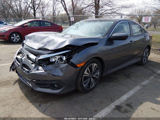 Продаж на аукціоні авто 2017 Honda Civic Ex-t, vin: 2HGFC1F32HH647243, номер лоту: 44720033