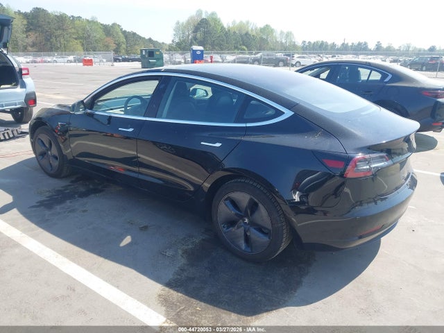Продажа на аукционе авто 2018 Tesla Model 3, vin: 5YJ3E1EA4JF042177, номер лота: 44720053