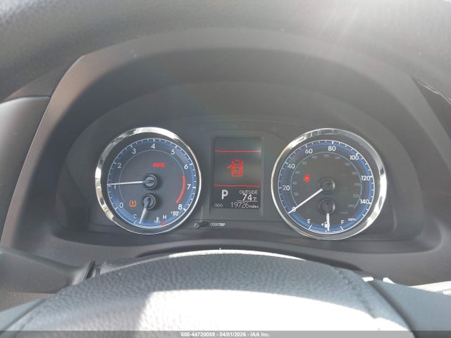 5YFBURHE8JP738377 Toyota COROLLA LE