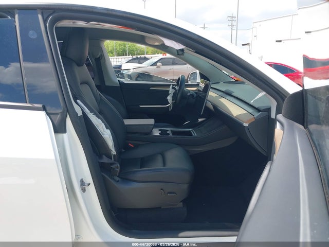 2023 Tesla Model Y Awd/long Range Dual Motor All-wheel Drive მანქანა იყიდება აუქციონზე, vin: 7SAYGDEE7PA149883, აუქციონის ნომერი: 44720068