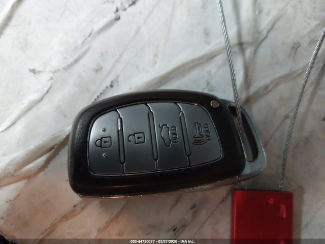 5NPD84LF6HH084258 Hyundai ELANTRA SE