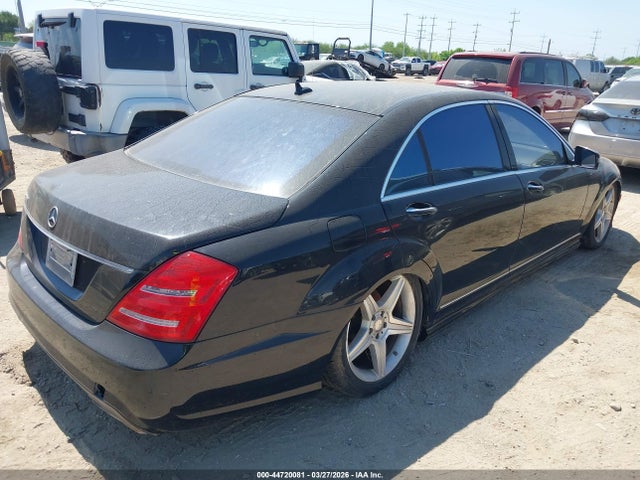 2010 MERCEDES-BENZ S 550 WDDNG7BB7AA292661 Photo 3
