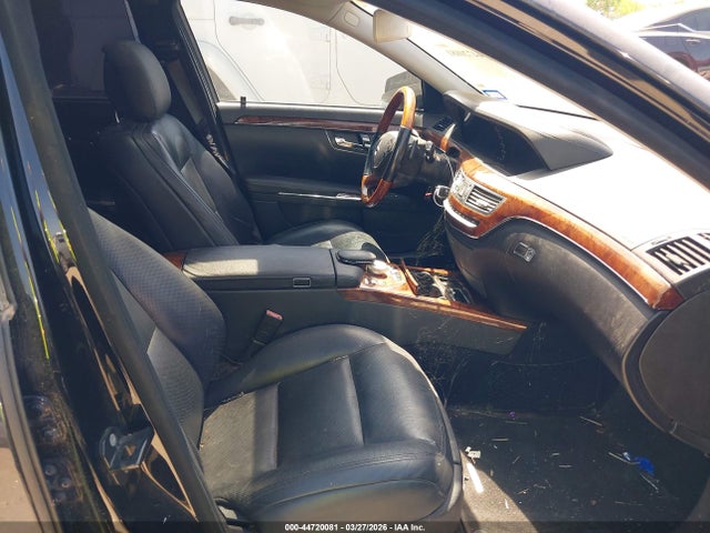 2010 MERCEDES-BENZ S 550 WDDNG7BB7AA292661 Photo 4