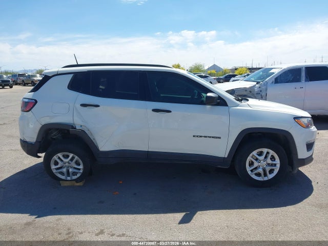 3C4NJCABXHT652465 Jeep New Compass Sport Fwd
