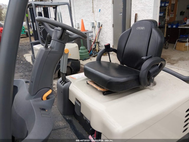 Продажа на аукционе авто 2023 Crown Forklift, vin: 10508712, номер лота: 44720101