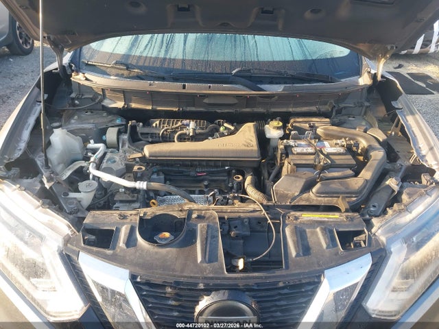 2018 Nissan Rogue S მანქანა იყიდება აუქციონზე, vin: KNMAT2MT5JP579121, აუქციონის ნომერი: 44720102