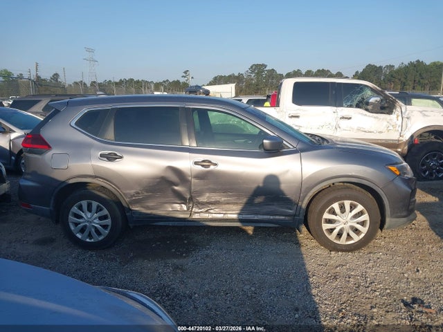 2018 Nissan Rogue S მანქანა იყიდება აუქციონზე, vin: KNMAT2MT5JP579121, აუქციონის ნომერი: 44720102