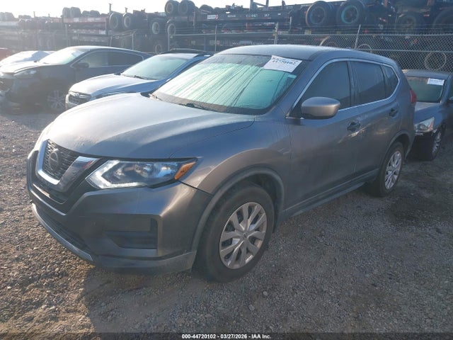 2018 Nissan Rogue S მანქანა იყიდება აუქციონზე, vin: KNMAT2MT5JP579121, აუქციონის ნომერი: 44720102
