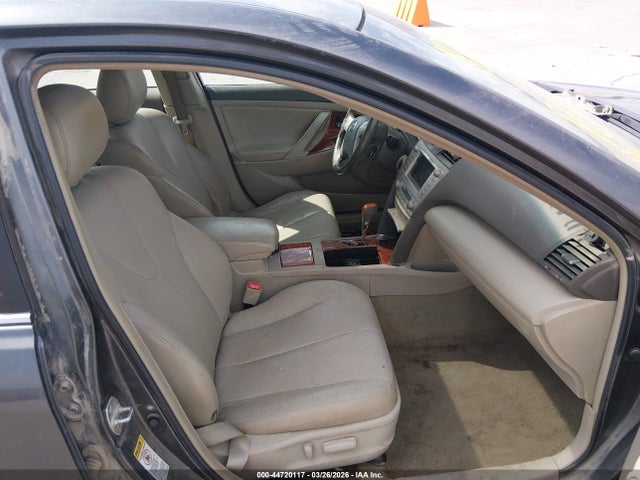 2011 Toyota Camry Xle V6 მანქანა იყიდება აუქციონზე, vin: 4T1BK3EK0BU628372, აუქციონის ნომერი: 44720117